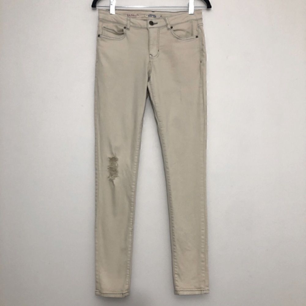 Wild Blue Sadie Robertson Collection Size 5 Distressed Cream Jean Leggings!